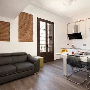 Apartment Ab Paral-lel Spacious