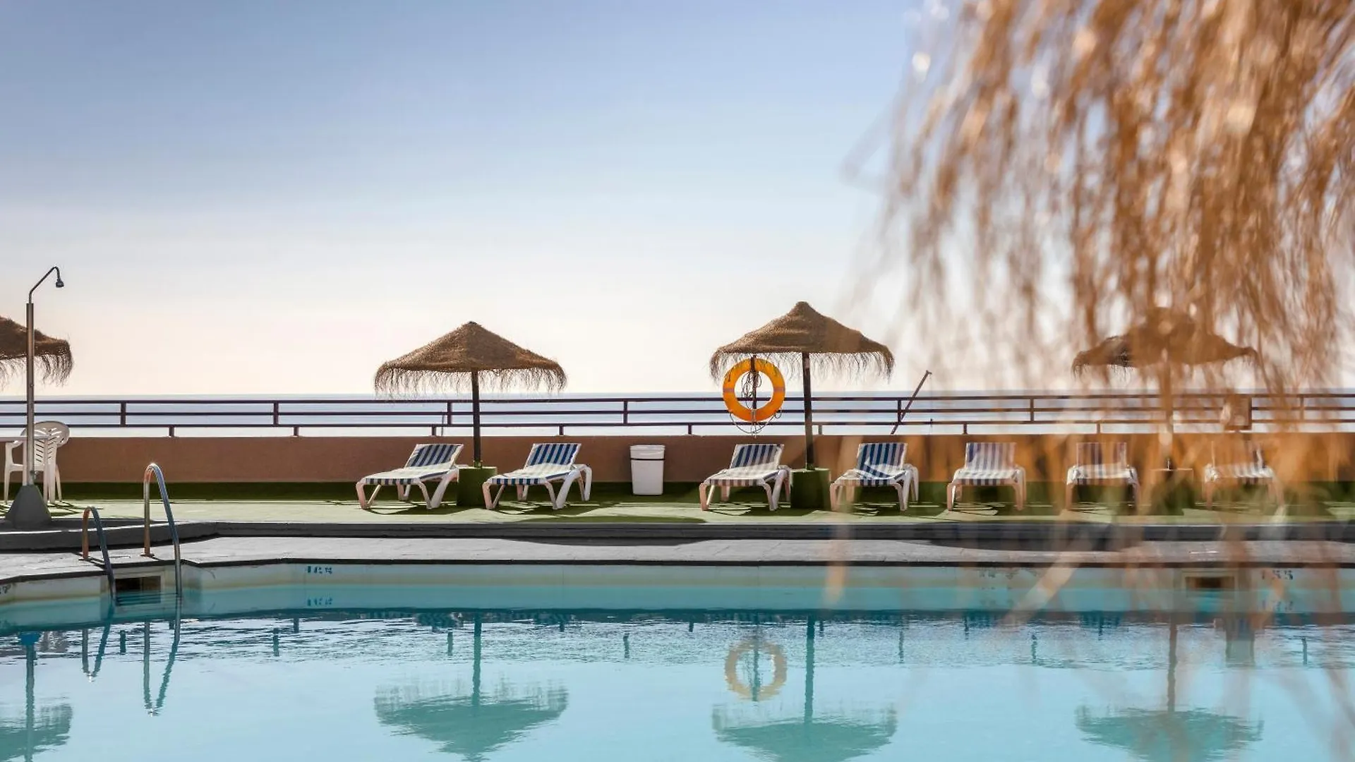 Hotel Las Palmeras Affiliated By Fergus Fuengirola